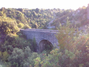 Záhadný most na Brači – Most Franje Josipa pri Ložišći